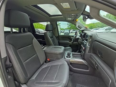 Used 2022 Chevrolet Silverado 1500 LTZ w/ LTZ Premium Package AWD/4WD image 18