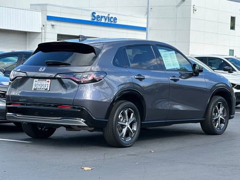 Certified 2023 Honda HR-V EX-L image 3