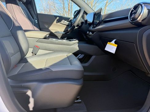 New 2026 Chevrolet Equinox LT w/ Convenience Package II image 22