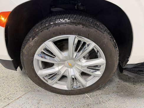 Used 2024 Chevrolet Tahoe High Country image 34