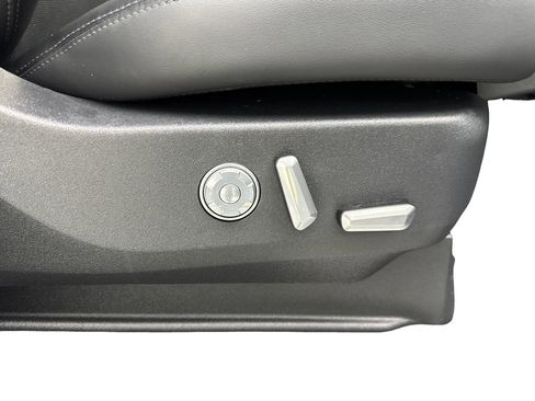 Used 2025 Lincoln Navigator Reserve AWD/4WD image 51
