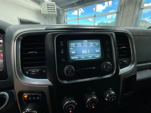 Used 2018 RAM 1500 Classic SLT w/ Protection Group AWD/4WD image 17