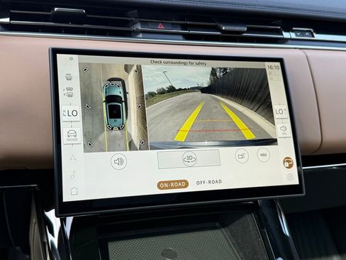 New 2026 Land Rover Range Rover Sport SE AWD/4WD image 24