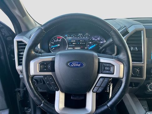 Used 2017 Ford F350 Lariat w/ Chrome Package image 11