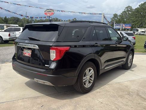 Used 2020 Ford Explorer XLT w/ Equipment Group 202A AWD/4WD image 5