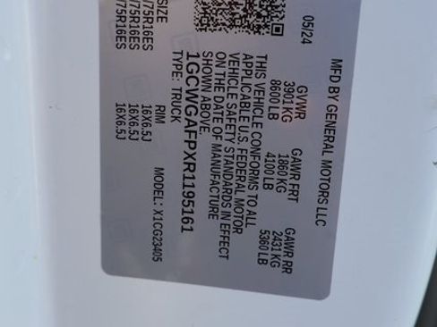 Used 2024 Chevrolet Express 2500 w/ Driver Convenience Package image 32