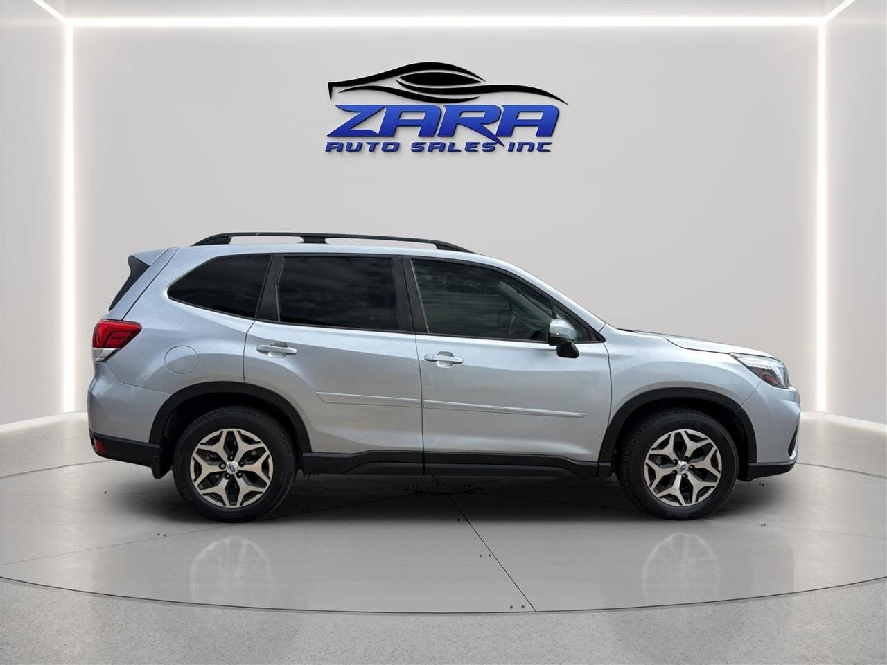 Used 2019 Subaru Forester Premium AWD/4WD image 8