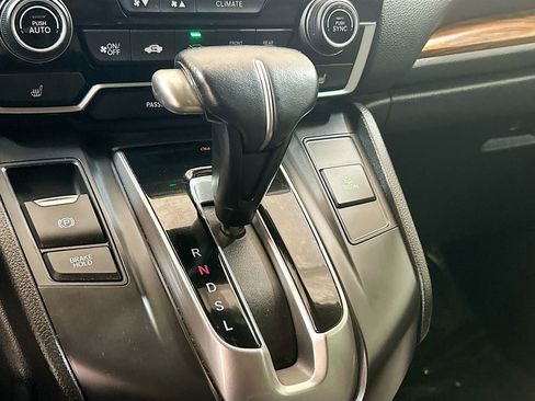 Used 2018 Honda CR-V Touring image 15