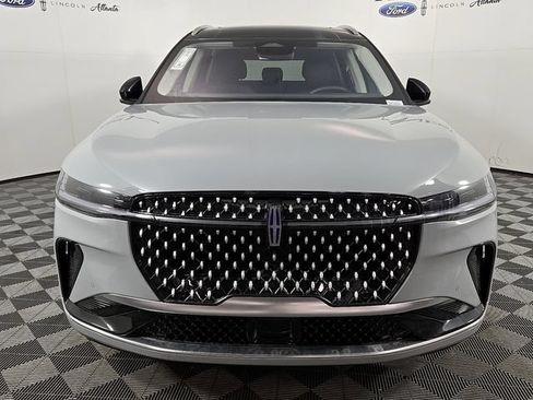 Used 2026 Lincoln Nautilus Reserve AWD/4WD image 2