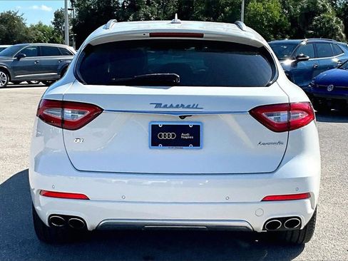 Used 2020 Maserati Levante GranLusso image 6