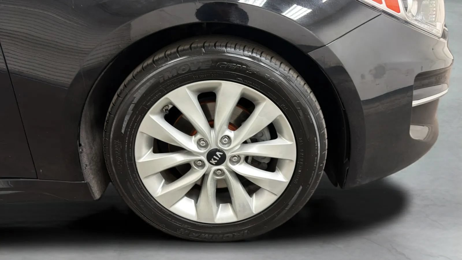 Used 2018 Kia Optima EX w/ Premium Package FWD image 24
