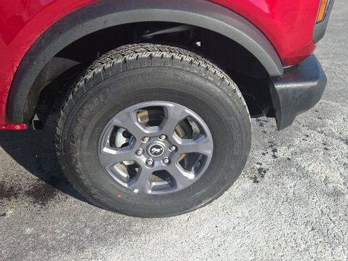 Used 2025 Ford Bronco Big Bend image 2