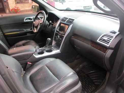 Used 2013 Ford Explorer Limited AWD/4WD image 8