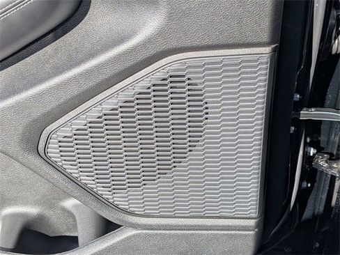 New 2025 Jeep Grand Cherokee Altitude image 17