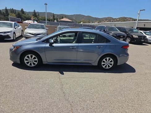 Used 2023 Toyota Corolla LE w/ Carpet Mat Package (TMS) FWD image 2