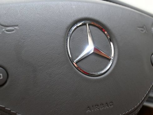 Used 2010 Mercedes-Benz S 550 4MATIC image 28
