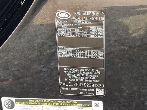 Used 2025 Land Rover Defender 110 S AWD/4WD image 27