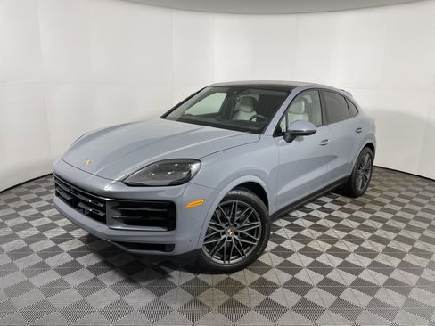 Used 2025 Porsche Cayenne Coupe AWD/4WD image 1