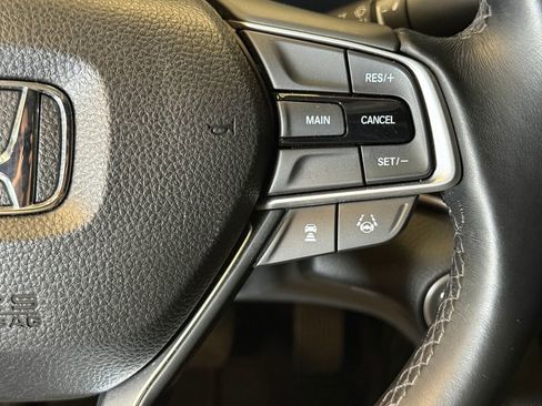 Used 2018 Honda Accord EX-L image 11