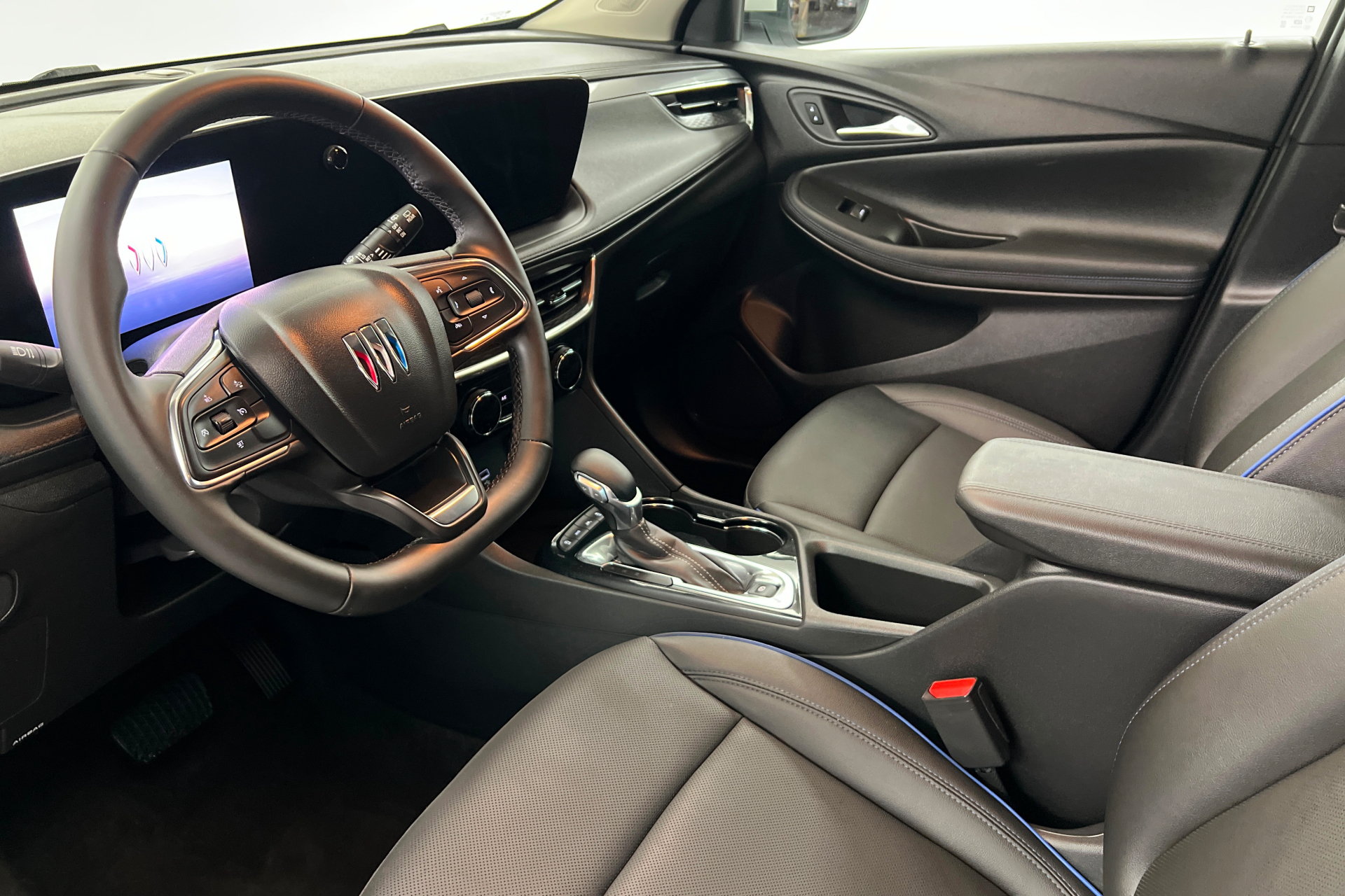 Used 2026 Buick Encore GX Sport Touring AWD/4WD image 15