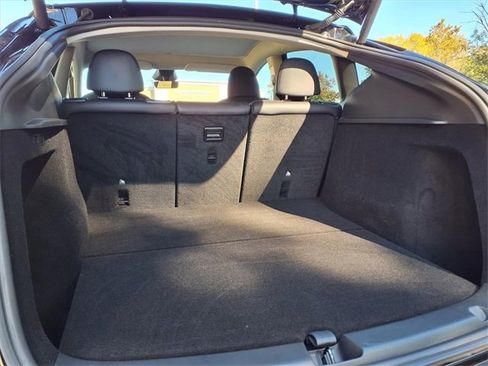 Used 2024 Tesla Model Y Long Range image 19