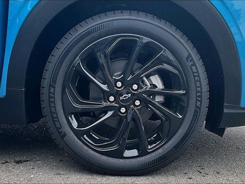 New 2027 Chevrolet Bolt RS w/ Technology Package FWD image 8