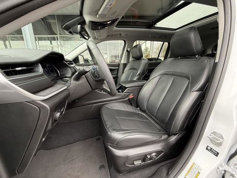 Used 2023 Jeep Grand Cherokee L Limited image 15