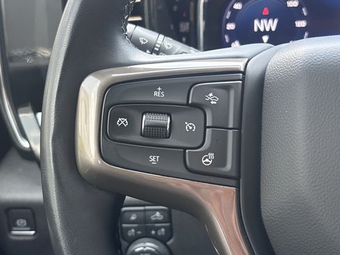 Used 2024 Chevrolet Silverado 2500 High Country w/ High Country Premium Package AWD/4WD image 8