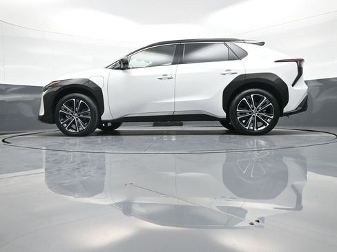 Certified 2023 Toyota bZ4X Limited image 33