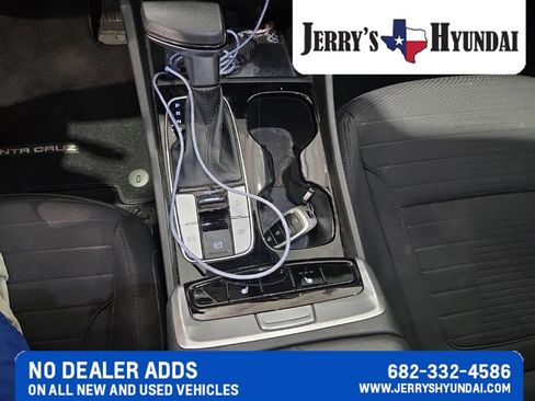 Used 2022 Hyundai Santa Cruz SEL w/ Activity Package FWD image 12
