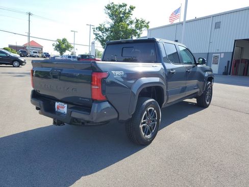 Certified 2025 Toyota Tacoma TRD Sport w/ TRD Sport Upgrade Package AWD/4WD image 4