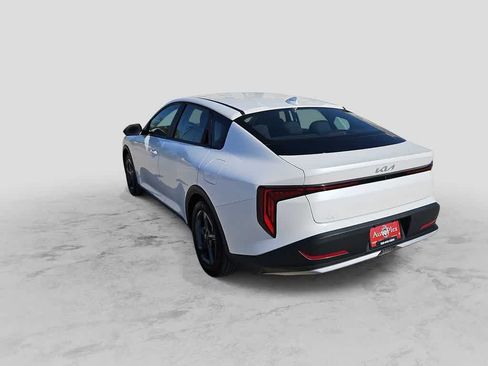 Used 2025 Kia K4 FWD image 6