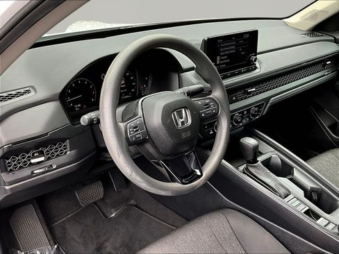 Used 2023 Honda Accord EX image 16