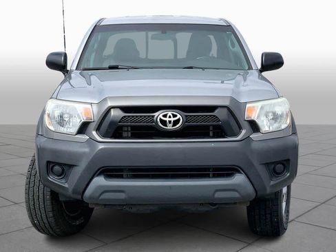 Used 2015 Toyota Tacoma 4x4 Access Cab w/ Convenience Package image 4