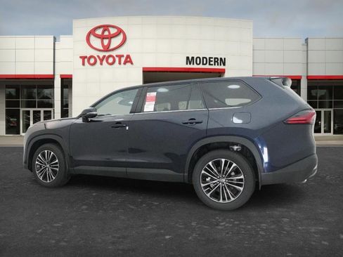 New 2026 Toyota Grand Highlander AWD Hybrid image 5