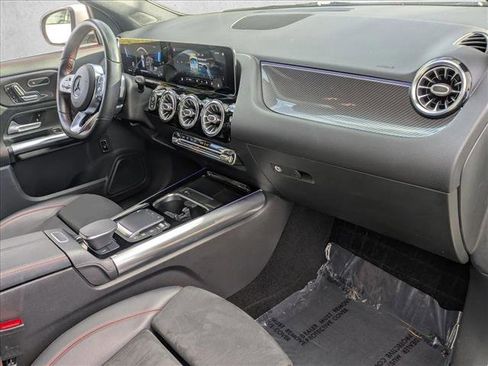 Used 2021 Mercedes-Benz GLA 35 AMG 4MATIC image 21