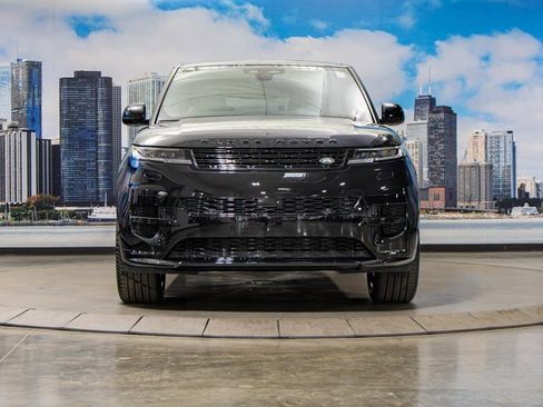 New 2025 Land Rover Range Rover Sport Dynamic SE image 3