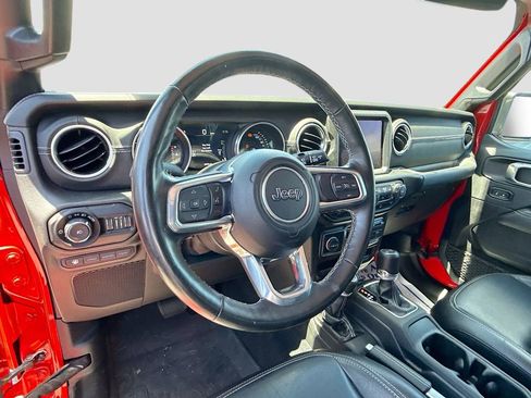 Used 2022 Jeep Wrangler Unlimited Sahara w/ Cold Weather Group AWD/4WD image 12
