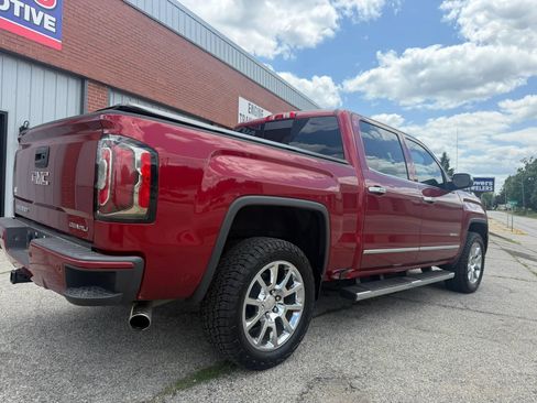 Used 2018 GMC Sierra 1500 Denali AWD/4WD image 9