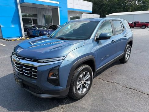 Used 2026 Chevrolet Equinox LT AWD/4WD image 10