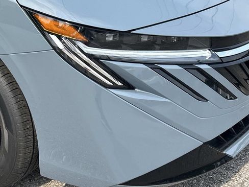 New 2026 Nissan Sentra SV w/ SV Convenience Package FWD image 10