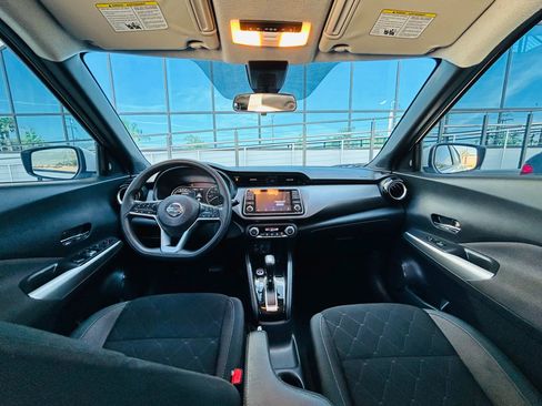 Used 2020 Nissan Kicks SV image 26