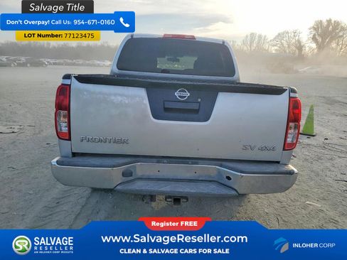 Used 2013 Nissan Frontier SV image 5