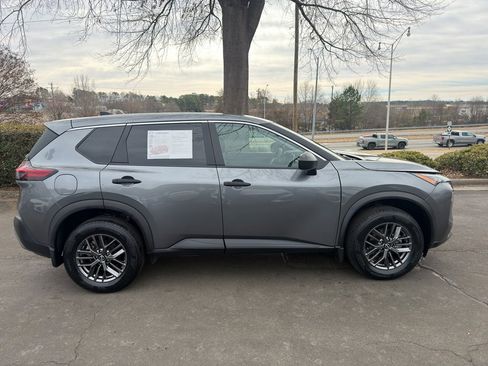 Certified 2023 Nissan Rogue S image 8