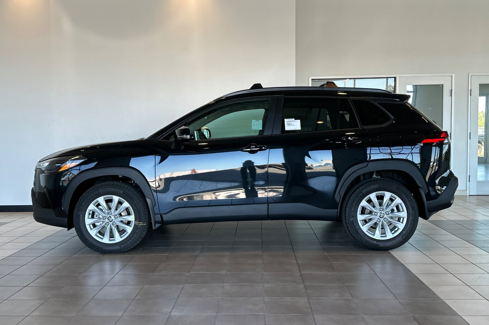 New 2026 Toyota Corolla Cross LE w/ Moonroof Package AWD/4WD image 7
