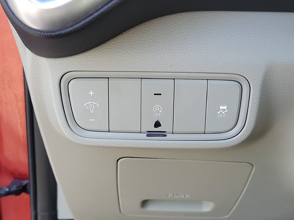 Used 2022 Kia Soul LX FWD image 30