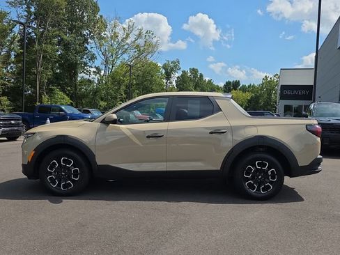 Used 2023 Hyundai Santa Cruz SEL AWD/4WD image 2