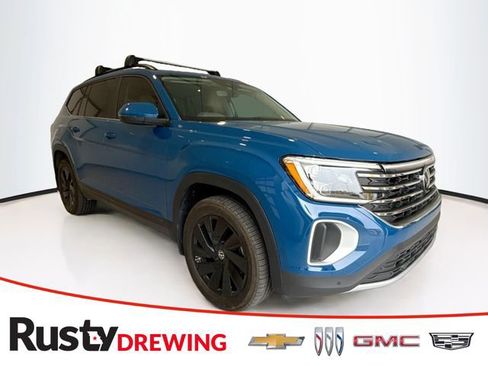 Used 2025 Volkswagen Atlas SE image 1