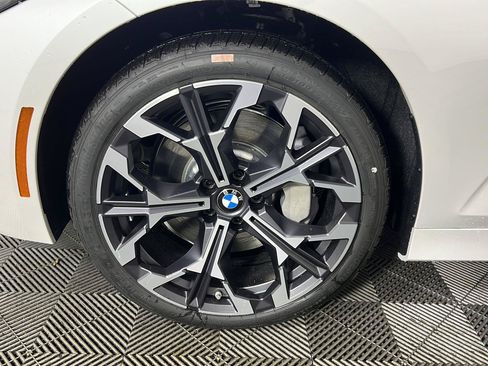 New 2026 BMW 330i xDrive Sedan w/ Convenience Package AWD/4WD image 19