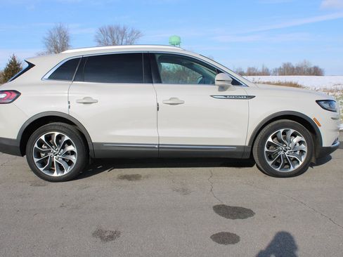 Used 2023 Lincoln Nautilus Reserve w/ Cargo Utility Package image 8